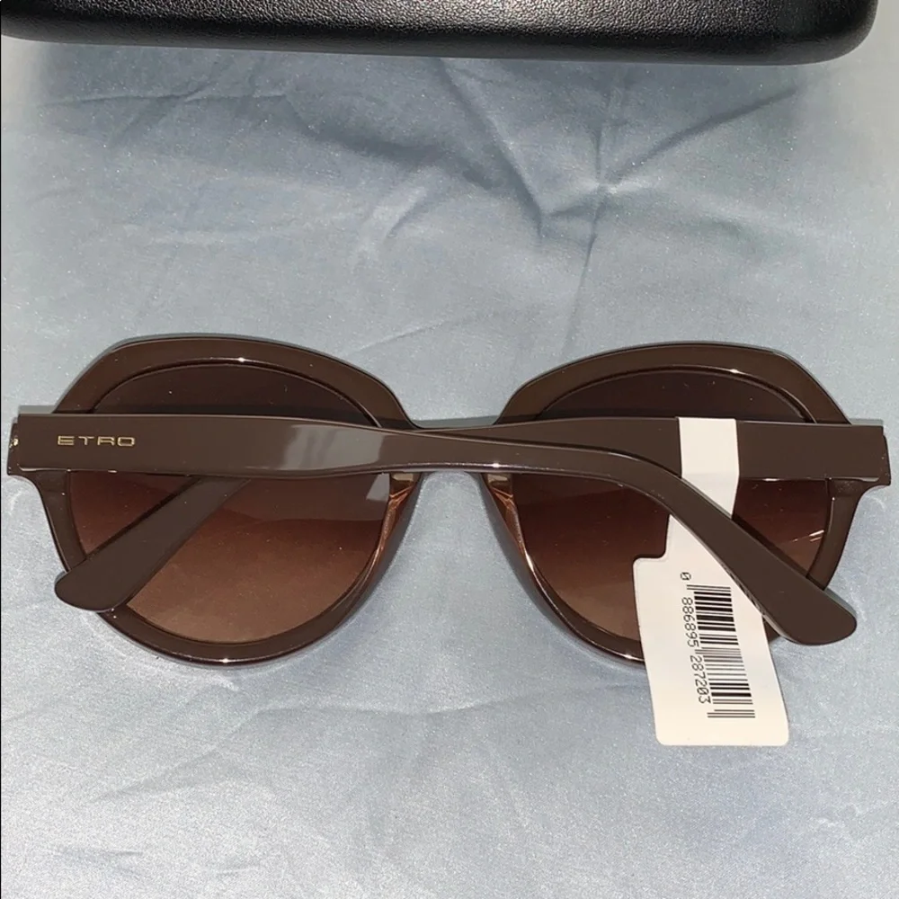 NWT ETRO Orange Paisley W/case sunglasses